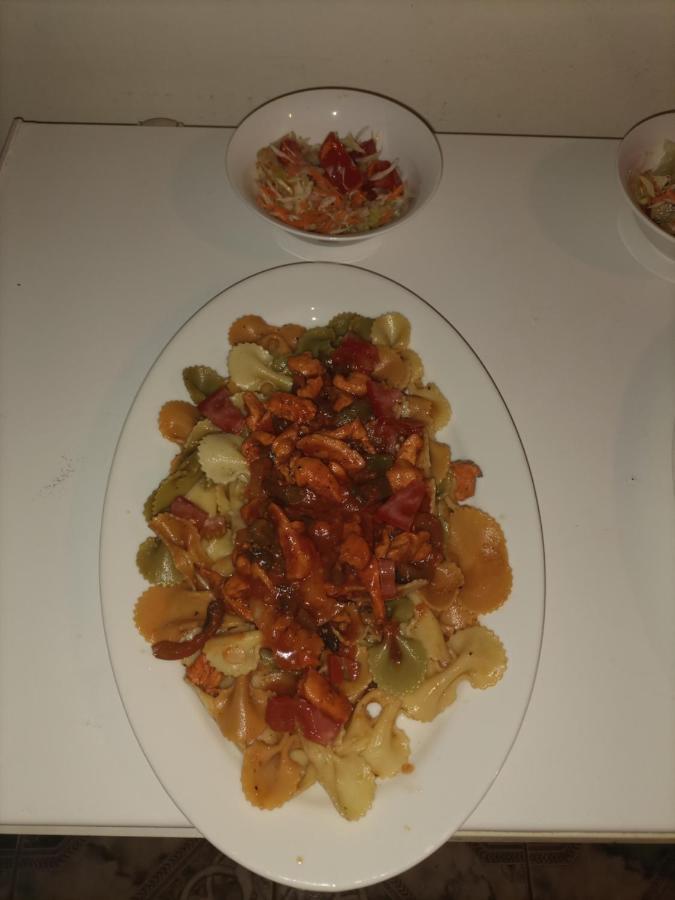 Hostal Y Restaurante Los Tecales La Coca Eksteriør billede